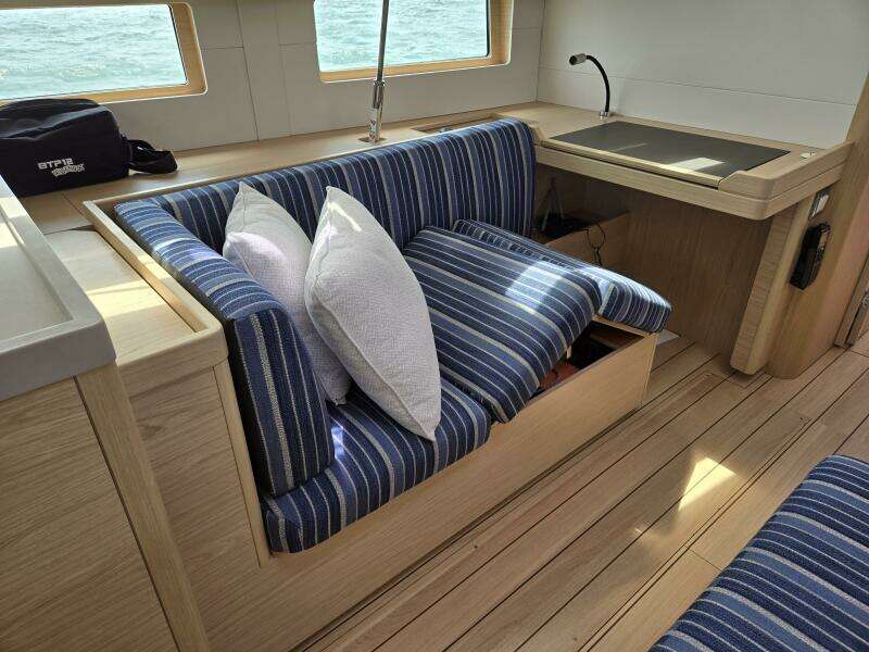 OFF PISTE 46ft Beneteau Yacht For Sale