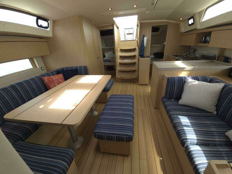 OFF PISTE 46ft Beneteau Yacht For Sale