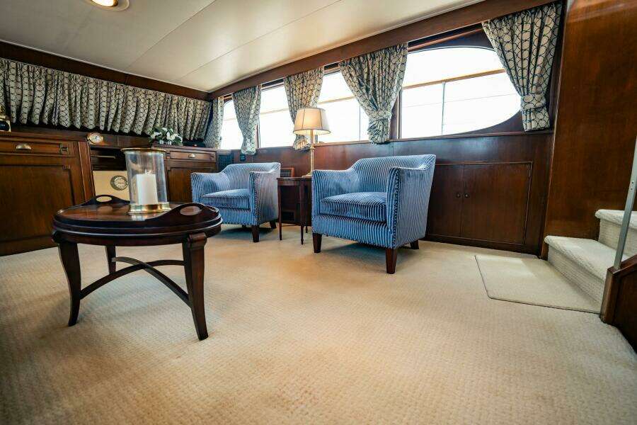 Coconut 64ft Burger Yacht For Sale