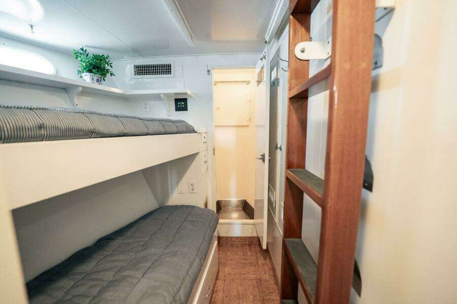 Coconut 64ft Burger Yacht For Sale