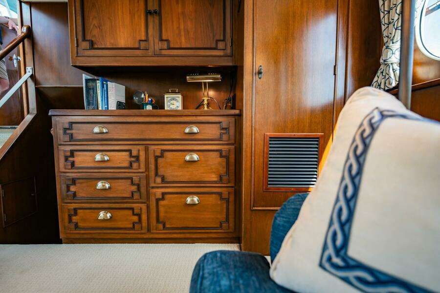 Coconut 64ft Burger Yacht For Sale