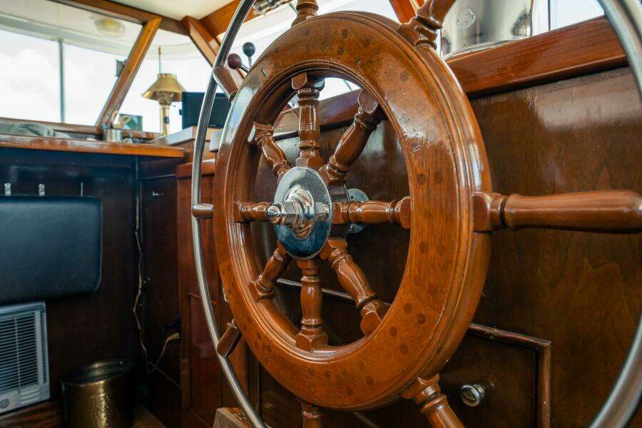 Coconut 64ft Burger Yacht For Sale
