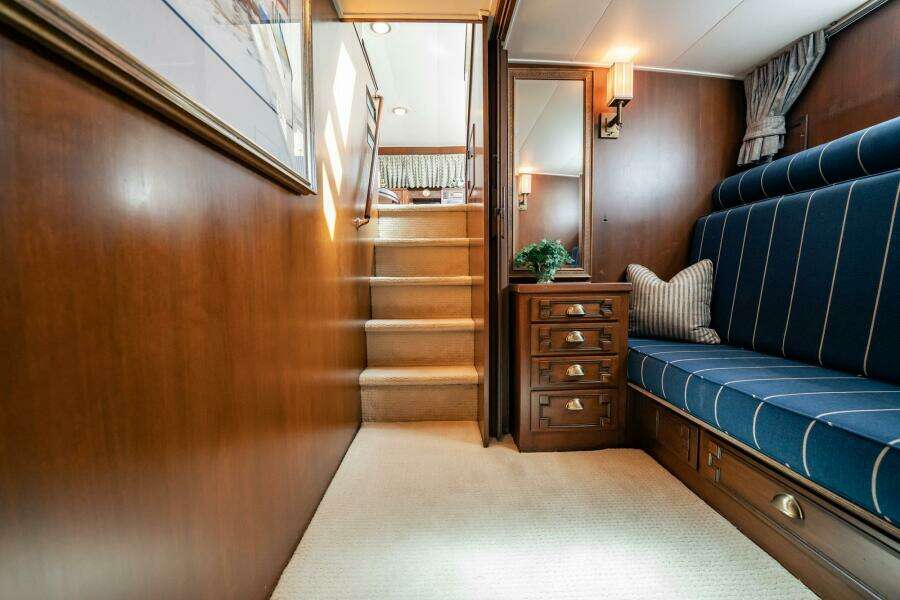 Coconut 64ft Burger Yacht For Sale