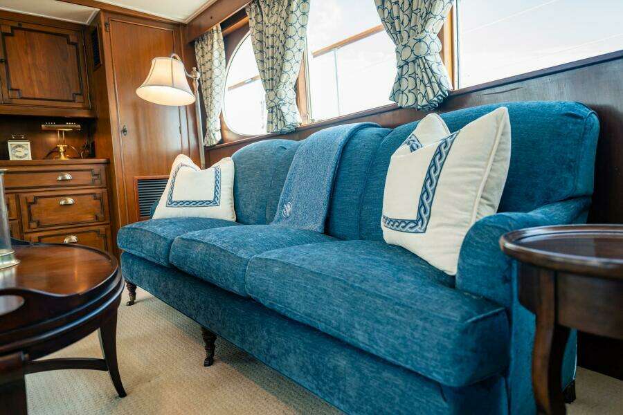 Coconut 64ft Burger Yacht For Sale