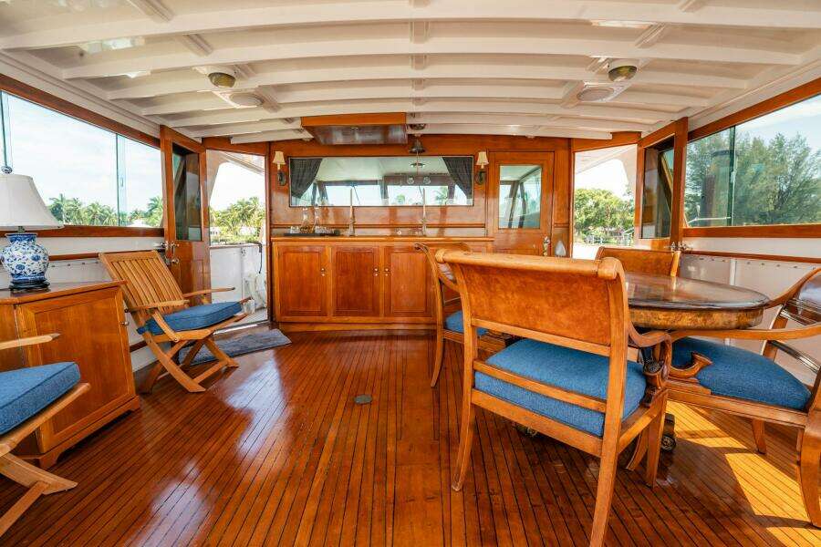 Coconut 64ft Burger Yacht For Sale