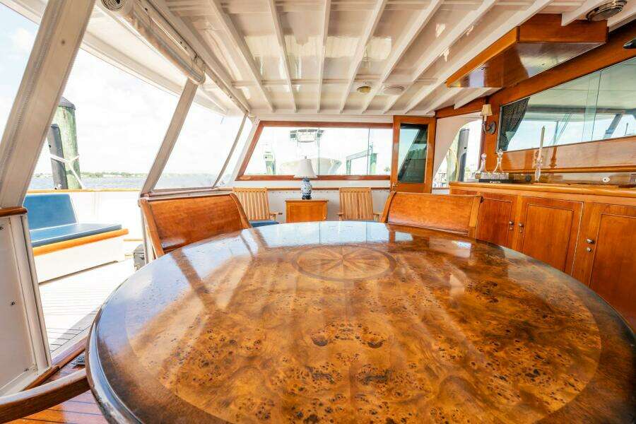 Coconut 64ft Burger Yacht For Sale