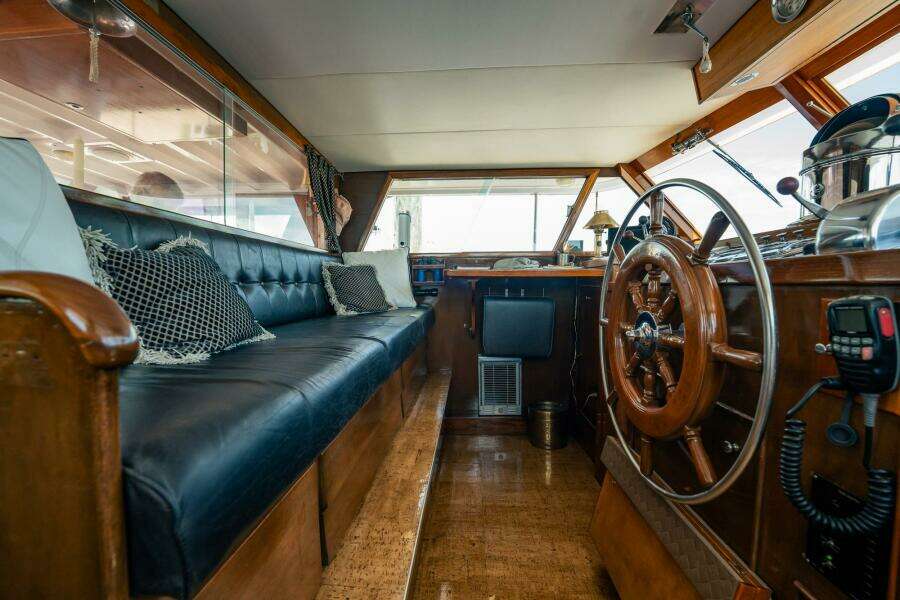 Coconut 64ft Burger Yacht For Sale