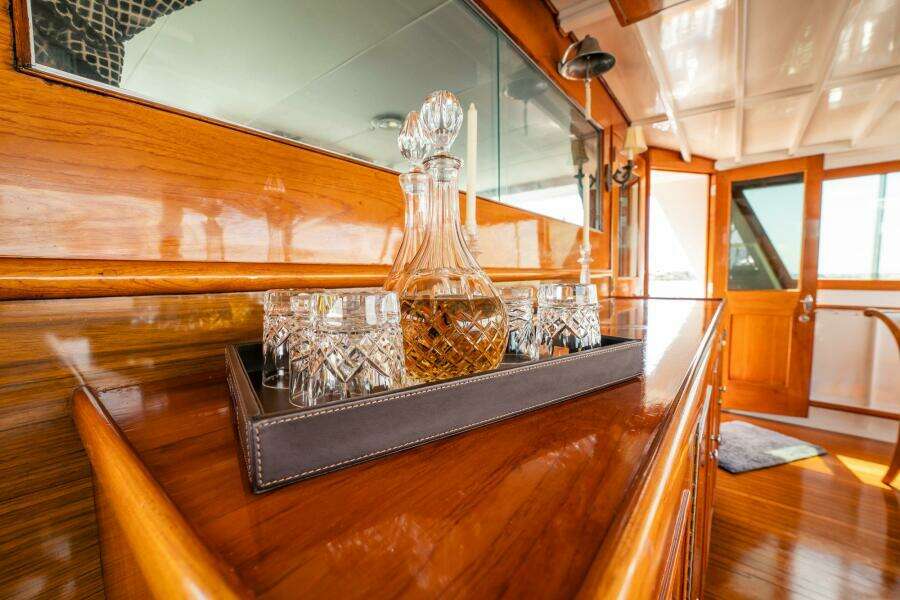 Coconut 64ft Burger Yacht For Sale