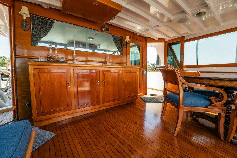 Coconut 64ft Burger Yacht For Sale