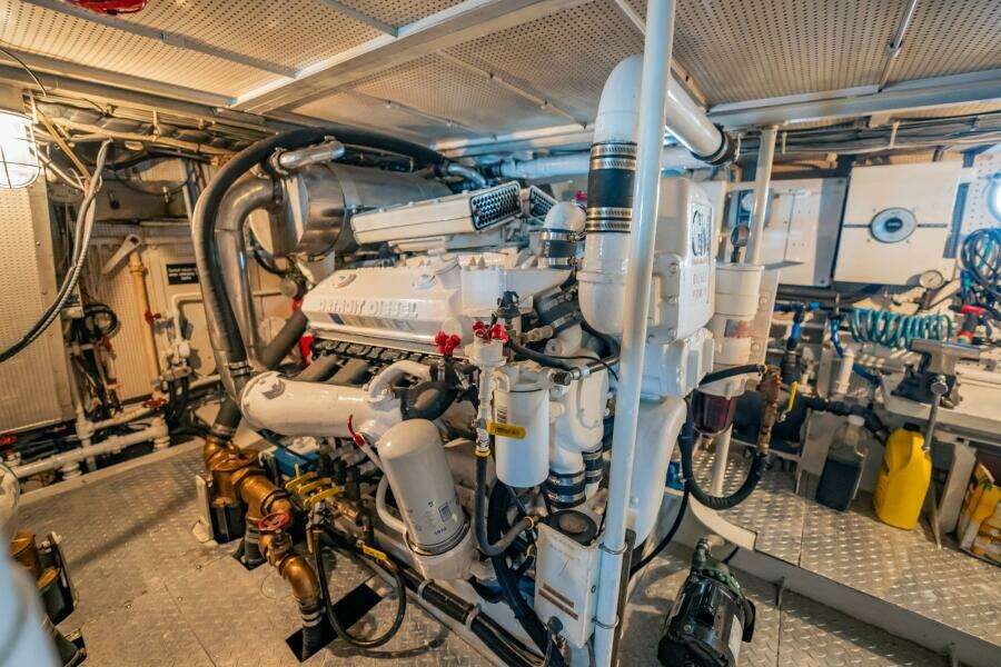 Coconut 64ft Burger Yacht For Sale