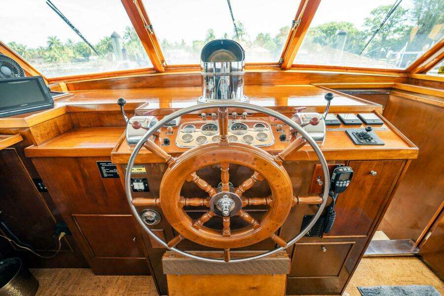 Coconut 64ft Burger Yacht For Sale