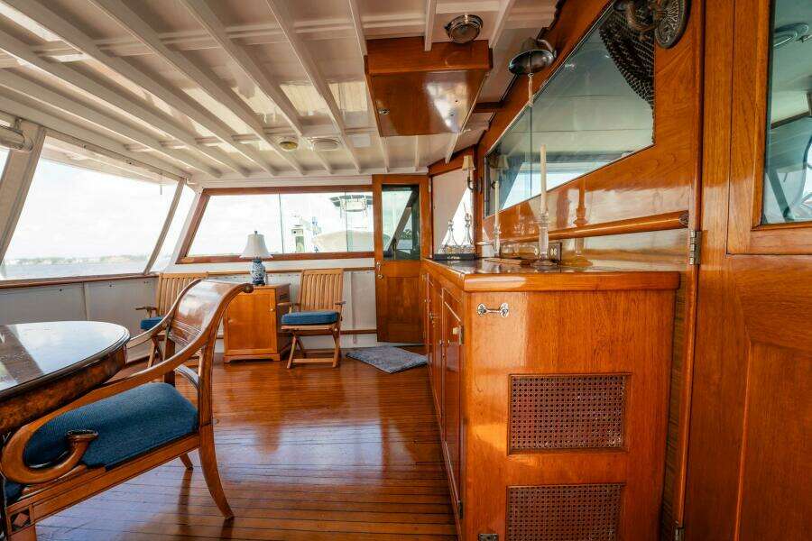 Coconut 64ft Burger Yacht For Sale