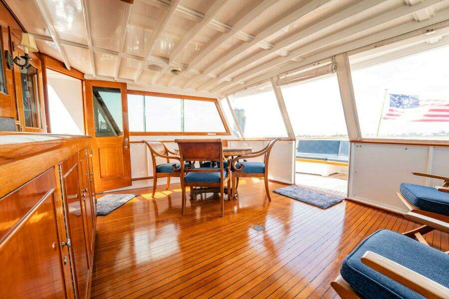 Coconut 64ft Burger Yacht For Sale