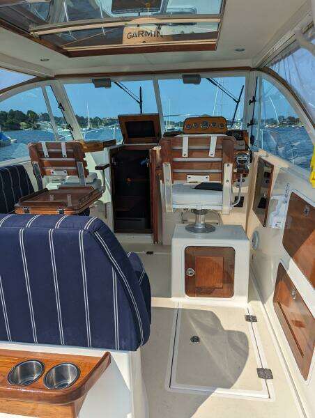 Wilbury 33ft Hunt Yacht For Sale