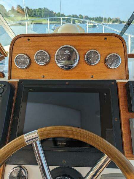 Wilbury 33ft Hunt Yacht For Sale