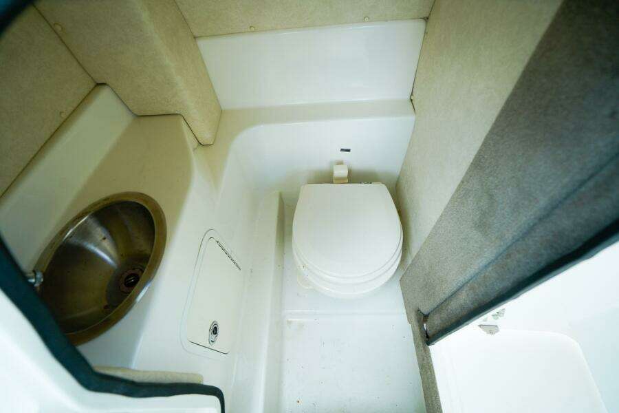 27ft Sea Ray Yacht For Sale