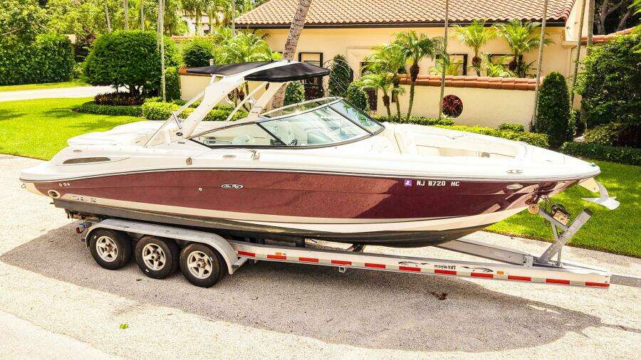 27ft Sea Ray Yacht For Sale
