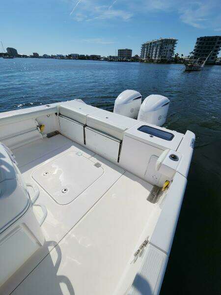 35ft Everglades Yacht For Sale