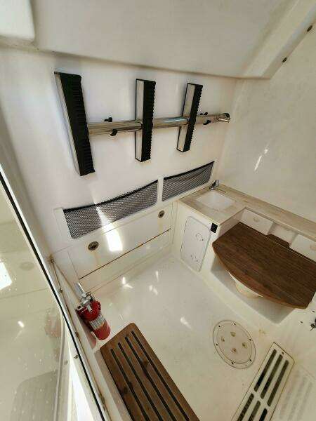 35ft Everglades Yacht For Sale