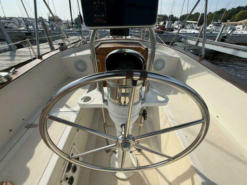 Blown Away 43ft Gulfstar Yacht For Sale