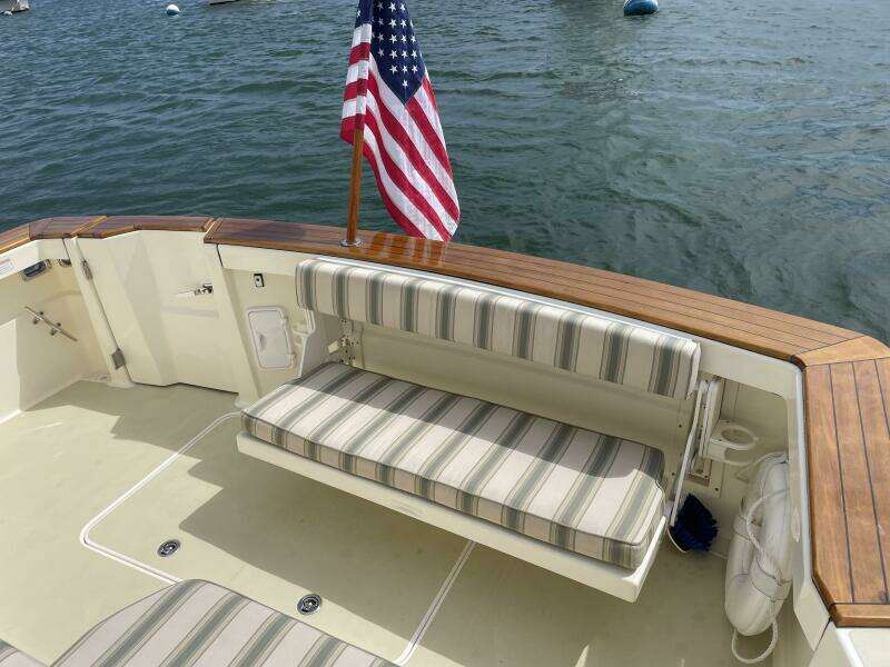 Cockpit Foldup Seat