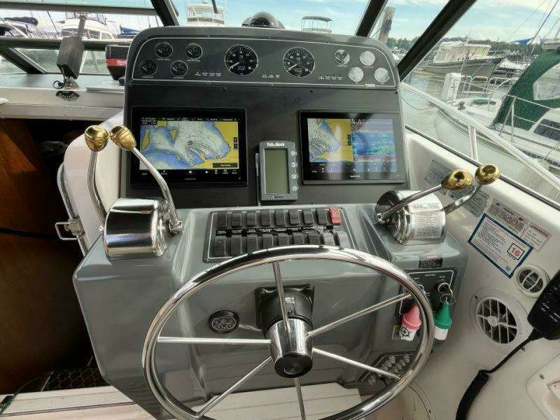 34ft Tiara Yachts Yacht For Sale