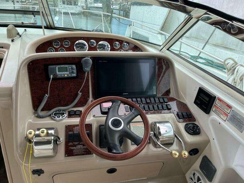 Tin Cup 34ft Sea Ray Yacht For Sale