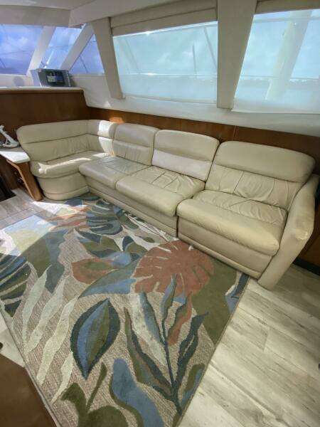 50ft Carver Yacht For Sale