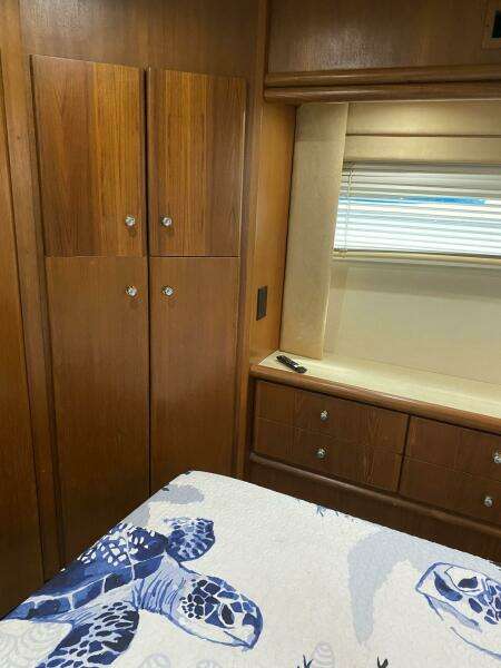 50ft Carver Yacht For Sale