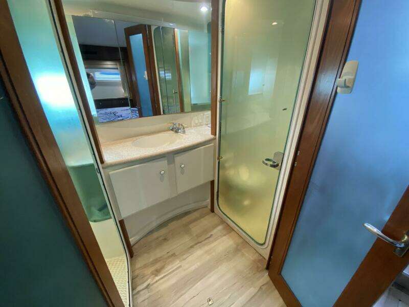 50ft Carver Yacht For Sale