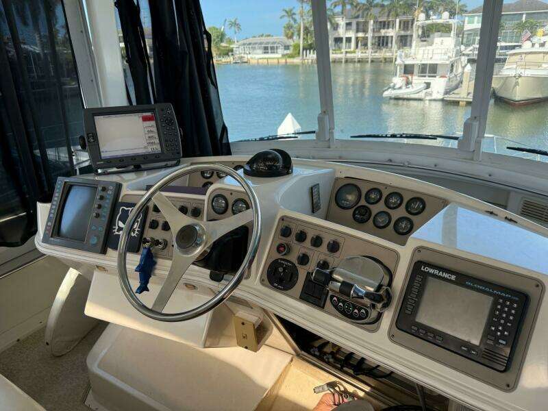 50ft Carver Yacht For Sale