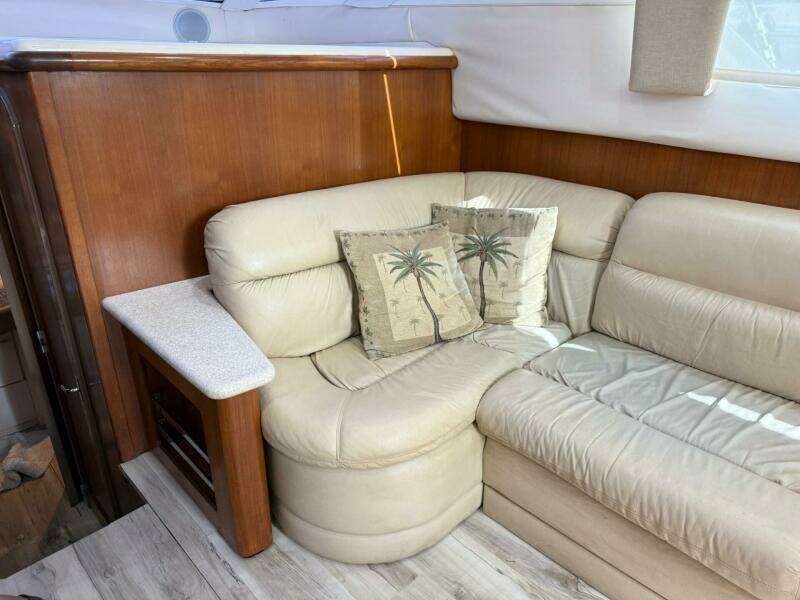 50ft Carver Yacht For Sale