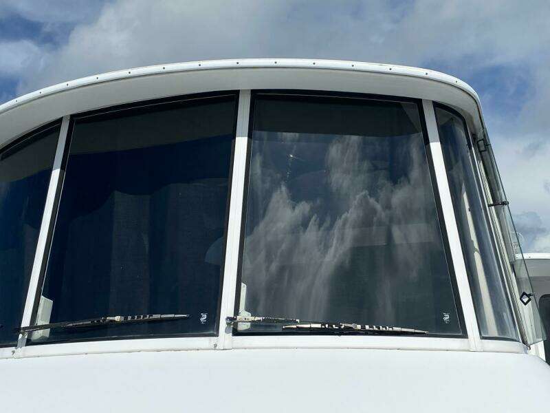 50ft Carver Yacht For Sale