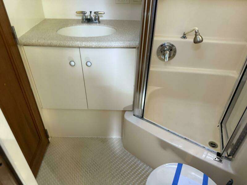 50ft Carver Yacht For Sale