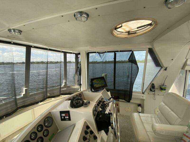 50ft Carver Yacht For Sale