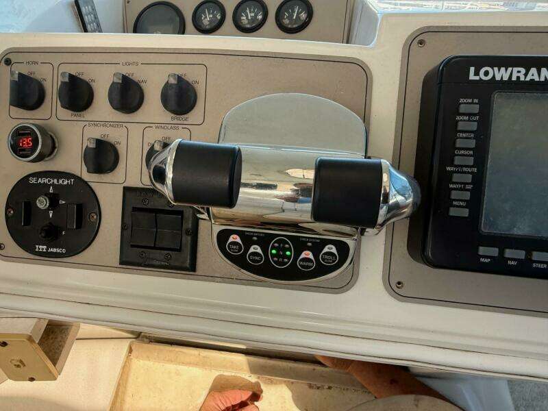 50ft Carver Yacht For Sale