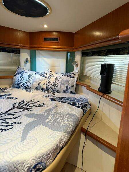 50ft Carver Yacht For Sale