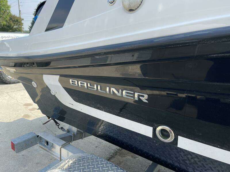 20ft Bayliner Yacht For Sale