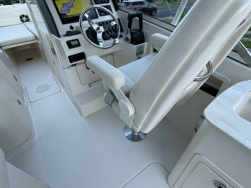 27ft Grady White Yacht For Sale