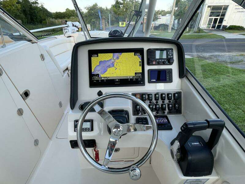 27ft Grady White Yacht For Sale