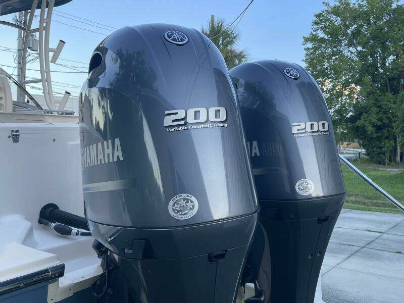 27ft Grady White Yacht For Sale
