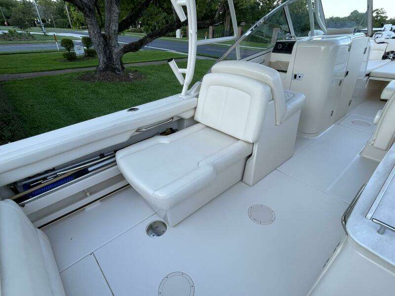 27ft Grady White Yacht For Sale