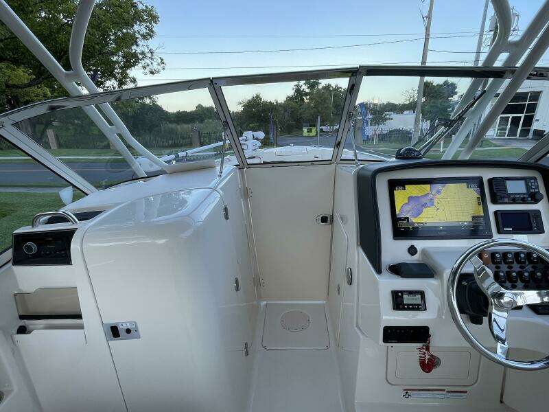 27ft Grady White Yacht For Sale