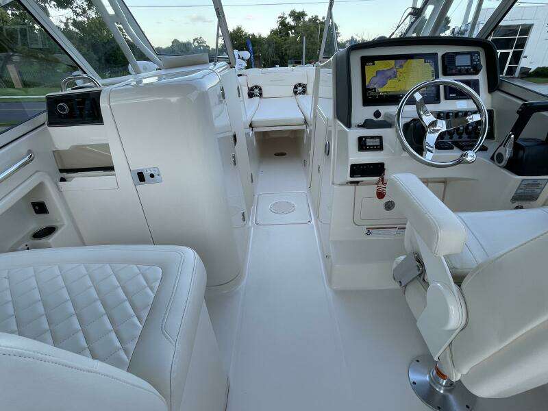27ft Grady White Yacht For Sale