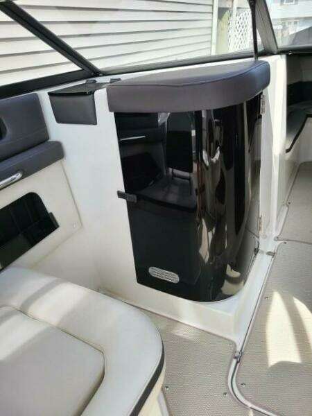 23ft Rinker Yacht For Sale