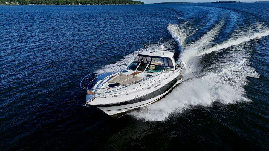 OUTSTANDING 45ft Doral Yacht For Sale