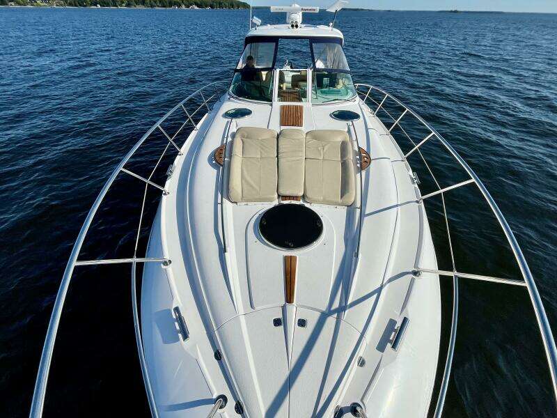 OUTSTANDING 45ft Doral Yacht For Sale