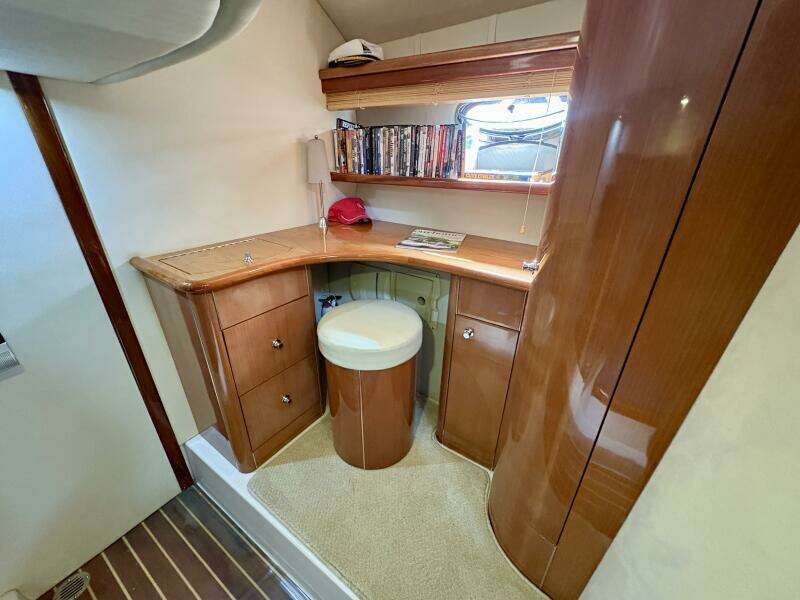 OUTSTANDING 45ft Doral Yacht For Sale