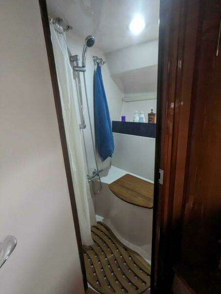 OUTSTANDING 45ft Doral Yacht For Sale