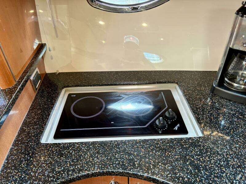 OUTSTANDING 45ft Doral Yacht For Sale